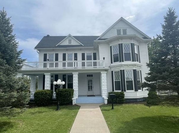 327 West Locust, Paris, MO 65275
