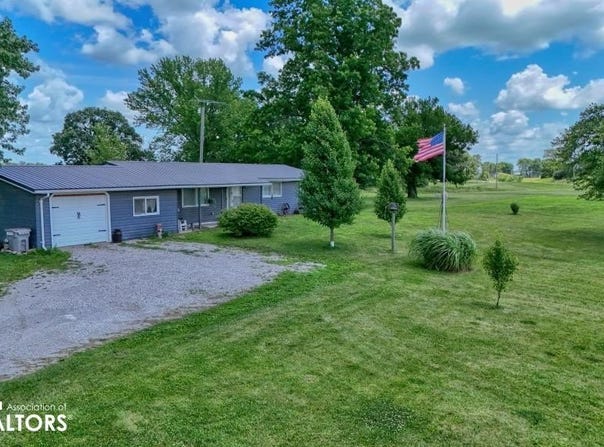 21286 240th AVE, Centerville, IA 52544