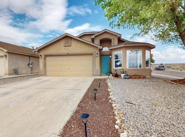 108 AVENIDA JARDIN, Los Lunas, NM 87031
