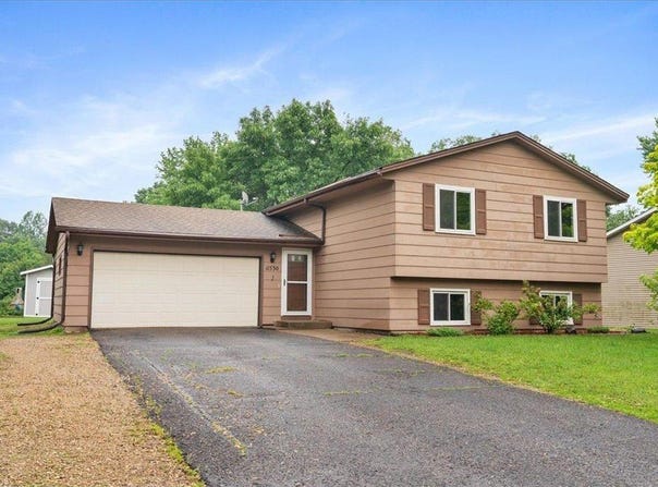 11530 Jersey Avenue N, Champlin, MN 55316