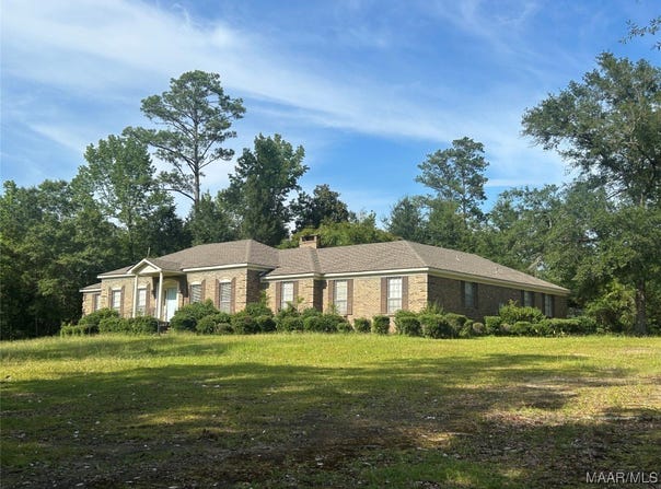 2 Rolling Hills Circle, Camden, AL 36726