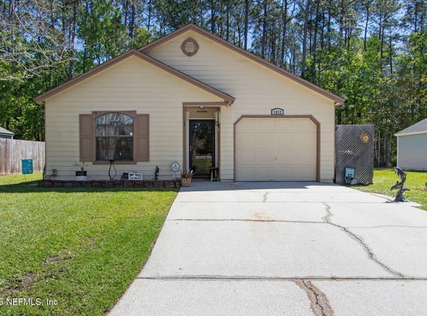 1812 SHERATON LAKES Circle, Middleburg, FL 32068