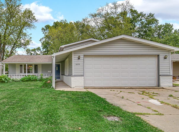 1039 N Indiana Street, Griffith, IN 46319