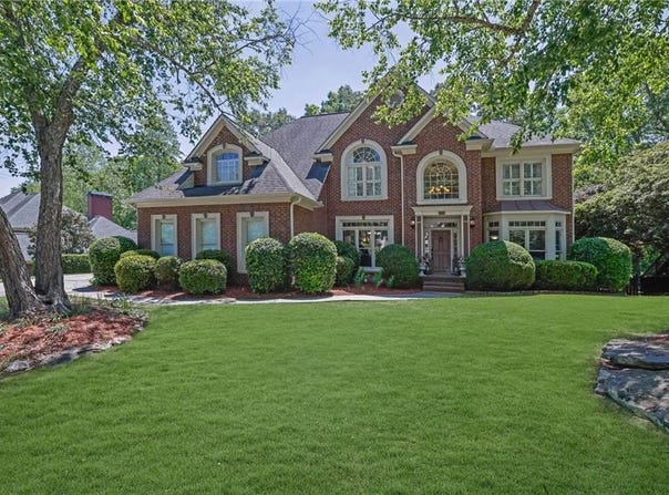 765 Vinings Estates Drive SE, Mableton, GA 30126