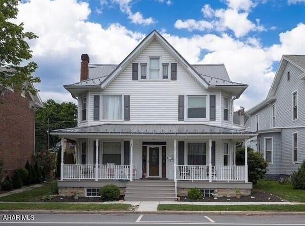 902 Main Street, Saxton, PA 16678