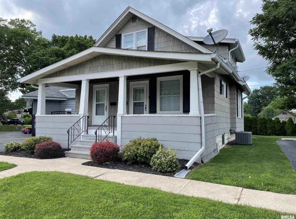 3307 18TH Avenue, Rock Island, IL 61201-2977