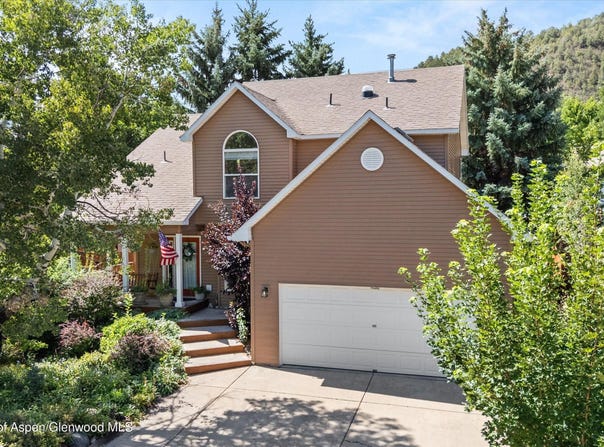 1026 Park W Drive, Glenwood Springs, CO 81601