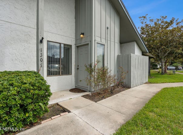 9360 CRAVEN Road unit: 1307, Jacksonville, FL 32257