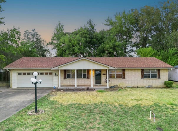 2801 Royal Dr., Kilgore, TX 75662