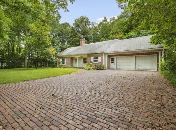 61931 County Road 15, Goshen, IN 46526-8765