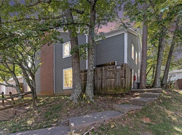 1068 Dover, Norcross, GA 30093