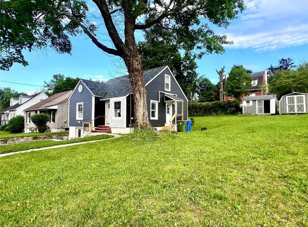 8-10 Mercer Street, Middletown, NY 10940