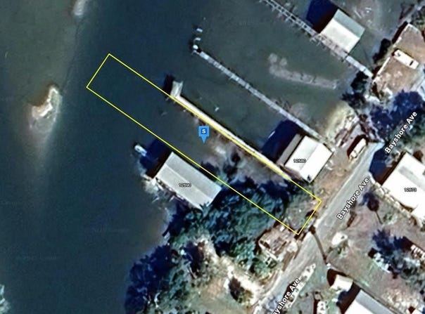 12682 BAYSHORE AVENUE, CEDAR KEY, FL 32625