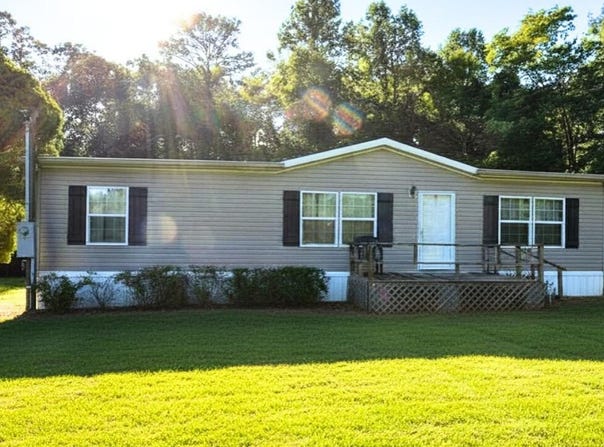 157 Roblyer Road, Benton, TN 37307