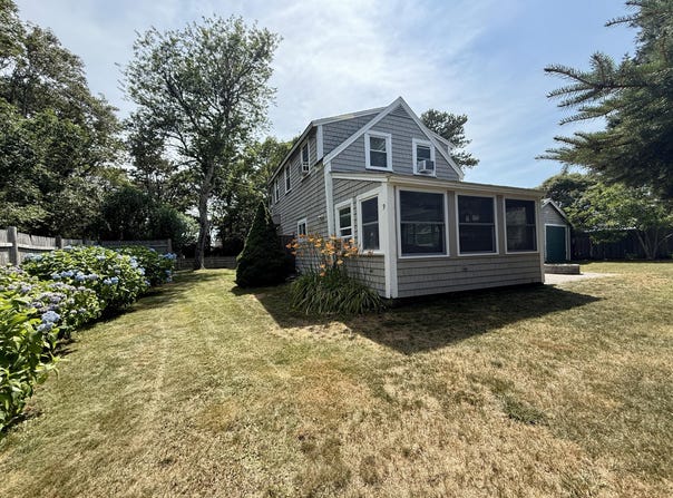 9 Kens Way, West Yarmouth, MA 02673