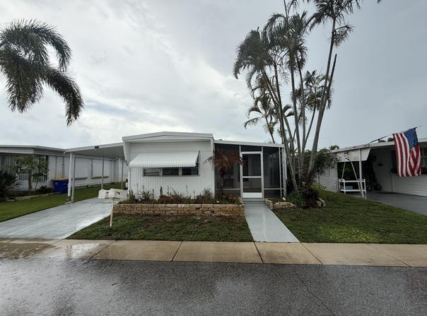 4300 SE Saint Lucie Boulevard, Stuart, FL 34997
