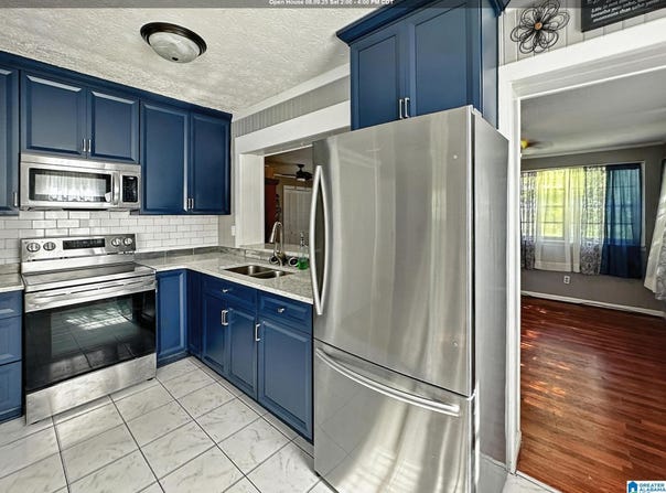 1006 2ND AVENUE, CLANTON, AL 35045