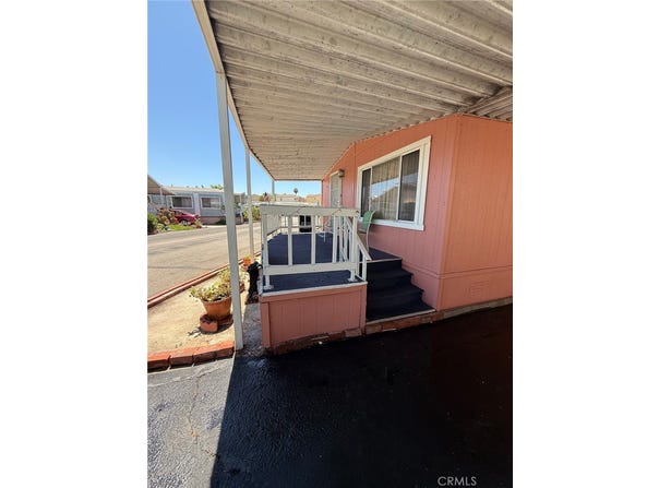 432 S Harbor Boulevard S, Santa Ana, CA 92704