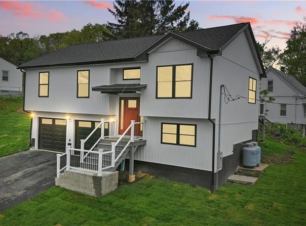 50 Rosemont Avenue, Johnston, RI 02919