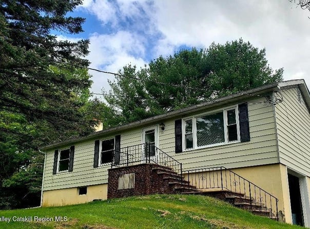 22 Katzman Road, Ellenville, NY 12428
