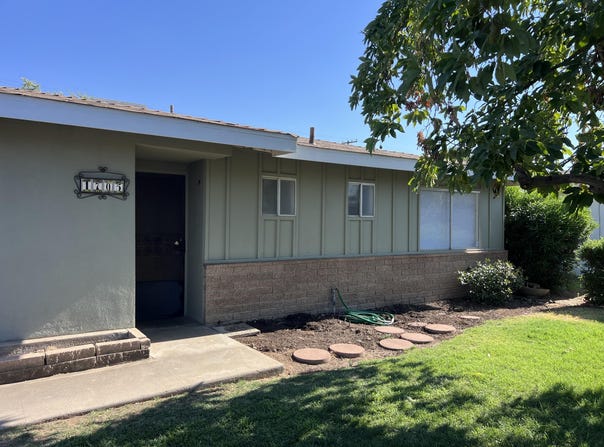 1705 W Dorothea Avenue, Visalia, CA 93277