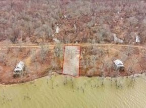 000 Pecan Grove Road, Woodville, MS 39669