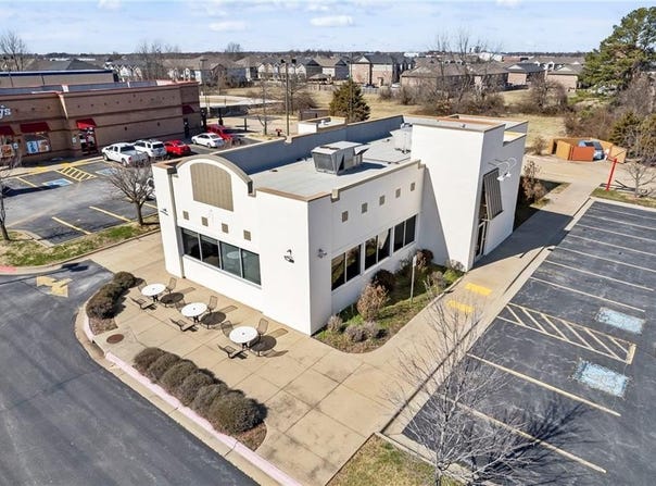 7420  W Sunset  AVE, Springdale, AR 72762