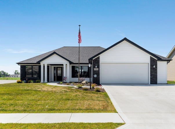 9086 Matthew Spring Run, New Haven, IN 46774