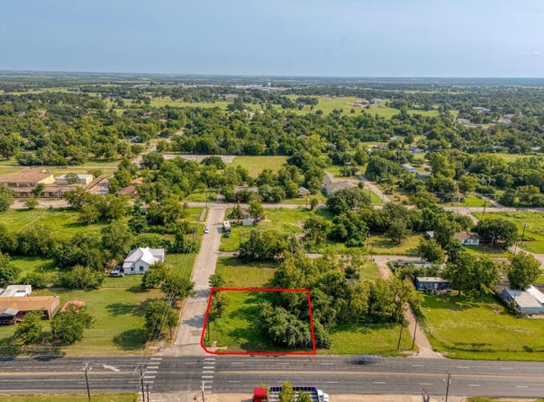 401 N Bowie Ave, Cameron, TX 76520