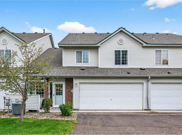 3623 Genevieve Avenue N, Oakdale, MN 55128