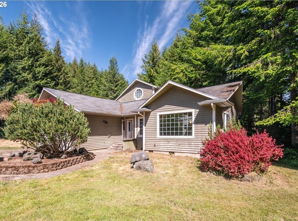 93845 UPPER LOOP Rd, CoosBay, OR 97420