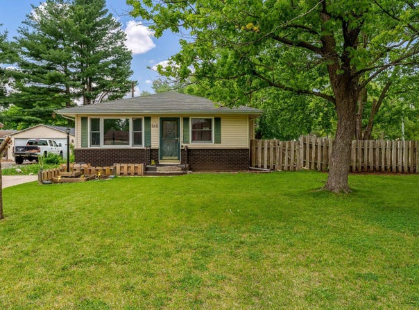 301 E 8th Avenue, Brodhead, WI 53520