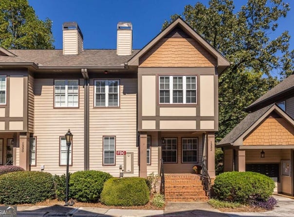 1332 Stillwood Chase NE, Atlanta, GA 30306