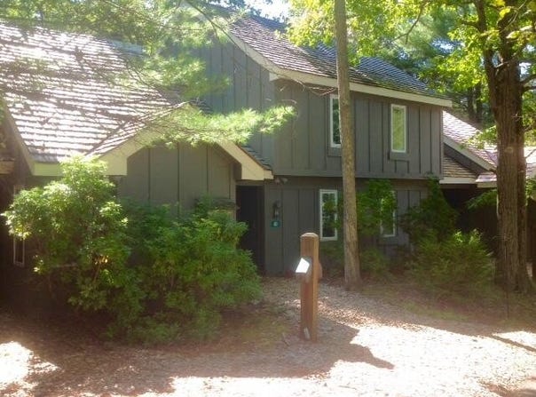 40 Alpine, Lake Harmony, PA 18624