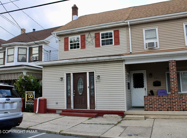 223 W Phillips Street, Coaldale, PA 18218