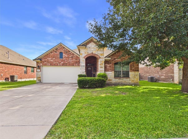 1070 Sussex Way, Round Rock, TX 78665