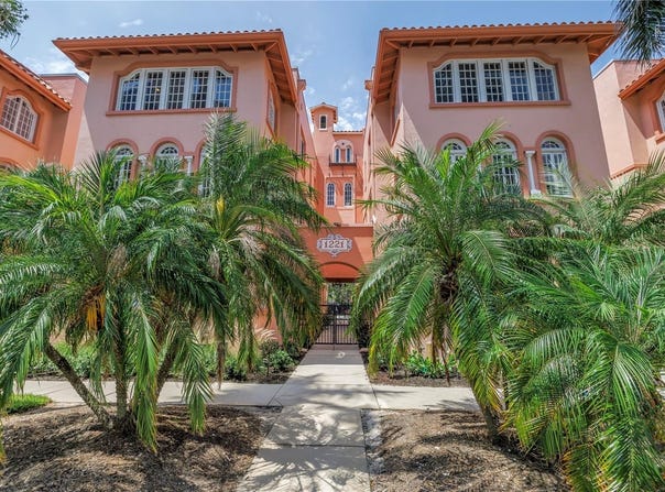 1221 N PALM AVENUE, SARASOTA, FL 34236