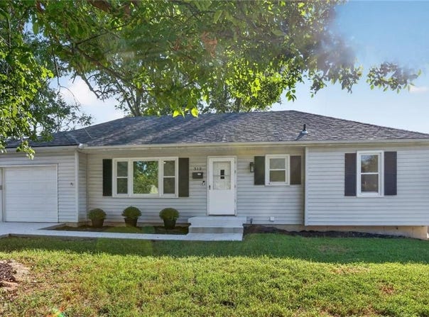 312 S CHESTER Terrace, Olathe, KS 66061