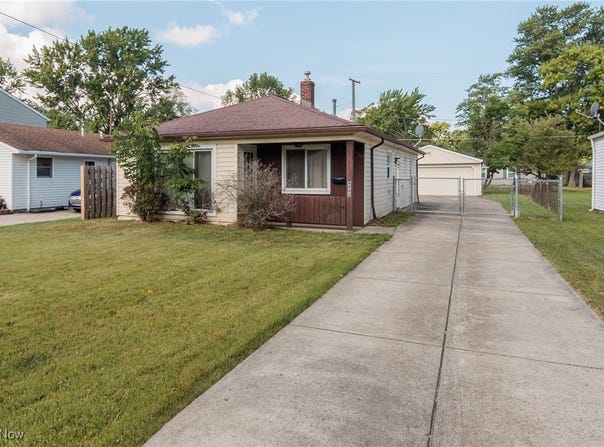 4992 Glenn Lodge Road, Mentor, OH 44060