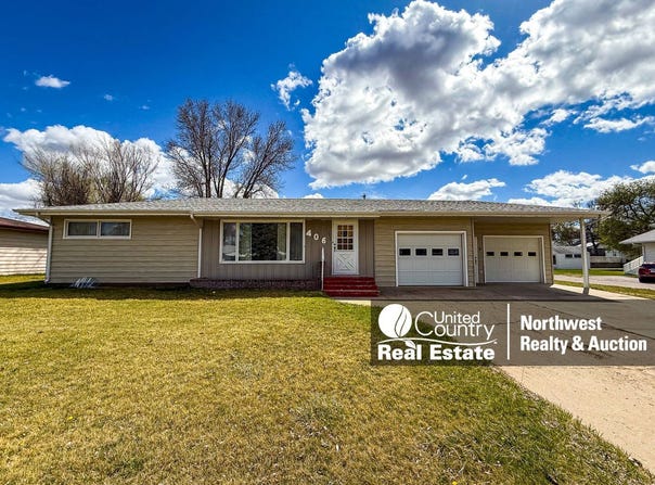 406 S 3rd St E, Malta, MT 59538