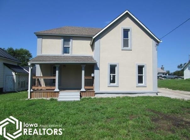 223 N 13th Street, Chariton, IA 50049