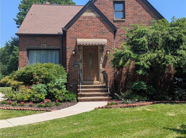 1975 E 226th Street, Euclid, OH 44117