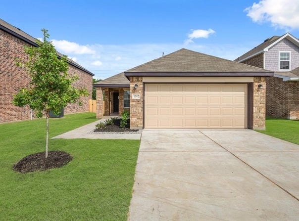 1502 Romans Road, Ennis, TX 75119