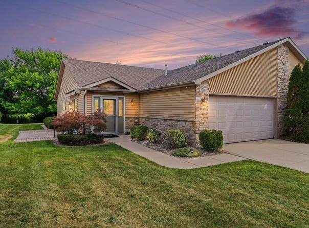 1150 W 86th Place, Merrillville, IN 46410