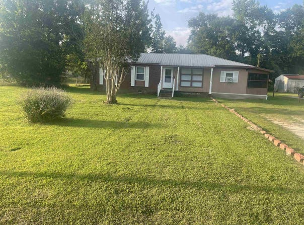 704 W Alder St., Andrews, SC 29510