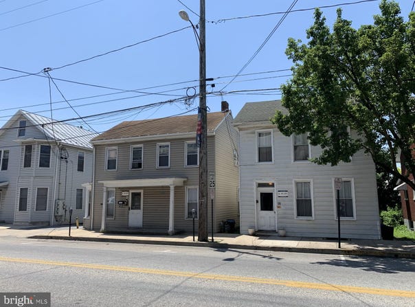 38 N EARL STREET, SHIPPENSBURG, PA 17257