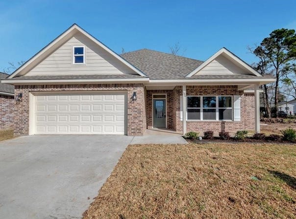 106 Saddle Brook Drive, Lufkin, TX 75904