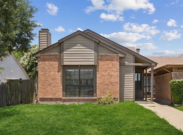 406 Pogue Street, Cedar Hill, TX 75104