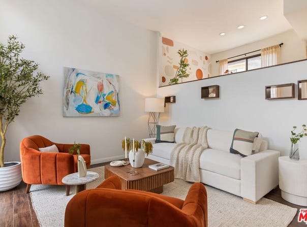 9131 Burnet Ave, North Hills, CA 91343
