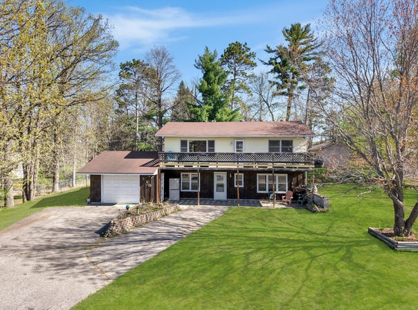 310 Wagonner Avenue E, Hackensack, MN 56452
